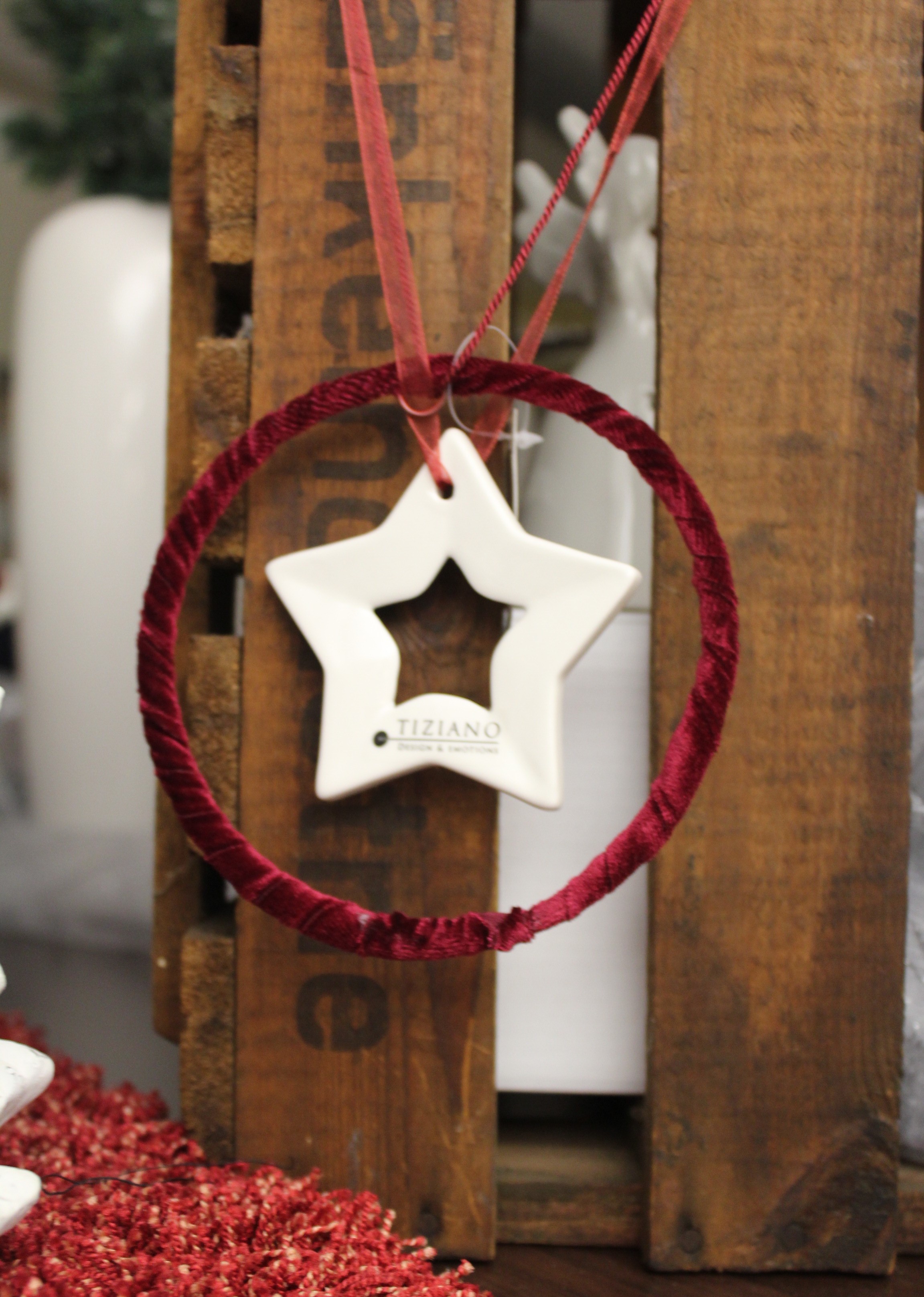 Hänger Cavour rot Kreis/Stern von Tiziano